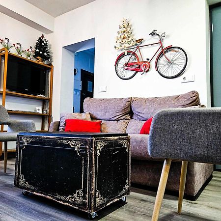 Oak House Oakplacescom レオン エクステリア 写真